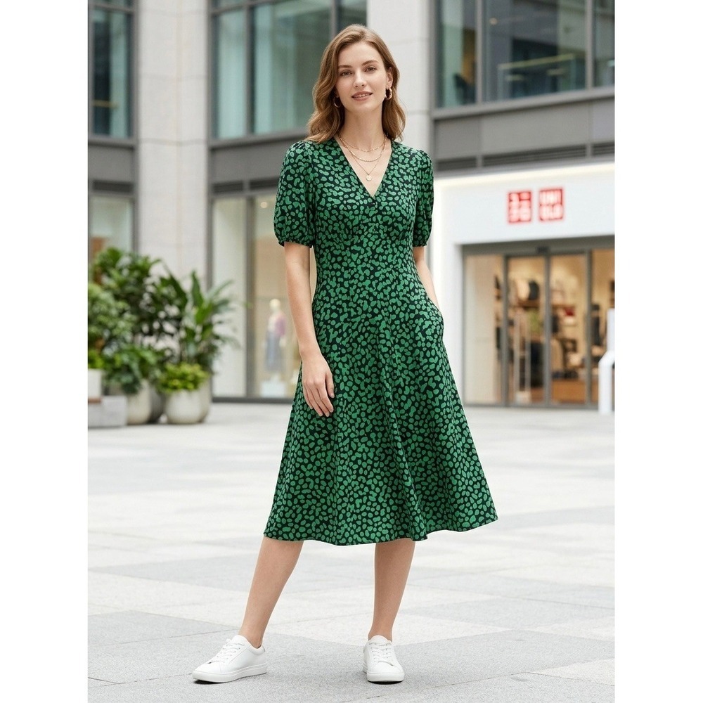 Uniqlo Green Black Abstract Dot V-Neck Flare Midi Dress Short Sleeve Medium